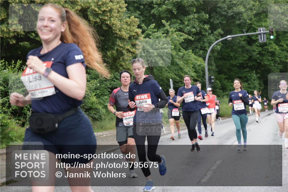 14.06.2026 - REWE Women's Run Jannik Wohlers http://msf.ph/oto/9795675 14.06.2026 09:57:00 Laufen 11375, 10967, 10077, 7 meine-sportfotos.de