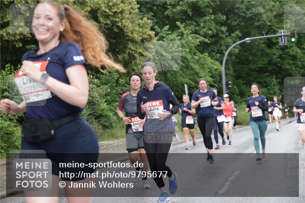 14.06.2026 - REWE Women's Run Jannik Wohlers http://msf.ph/oto/9795677 14.06.2026 09:57:00 Laufen 11375, 10077, 1096, 7 meine-sportfotos.de
