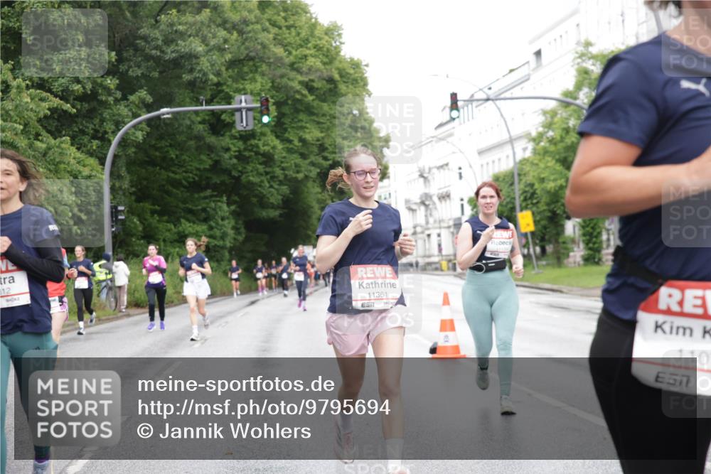 14.06.2026 - REWE Women's Run Jannik Wohlers http://msf.ph/oto/9795694 14.06.2026 09:57:03 Laufen 812, 11361, 7, 110, 7 meine-sportfotos.de