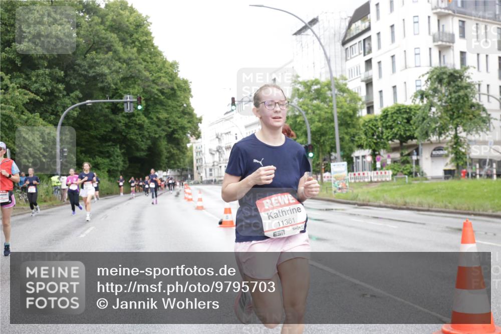 14.06.2026 - REWE Women's Run Jannik Wohlers http://msf.ph/oto/9795703 14.06.2026 09:57:03 Laufen 11361 meine-sportfotos.de