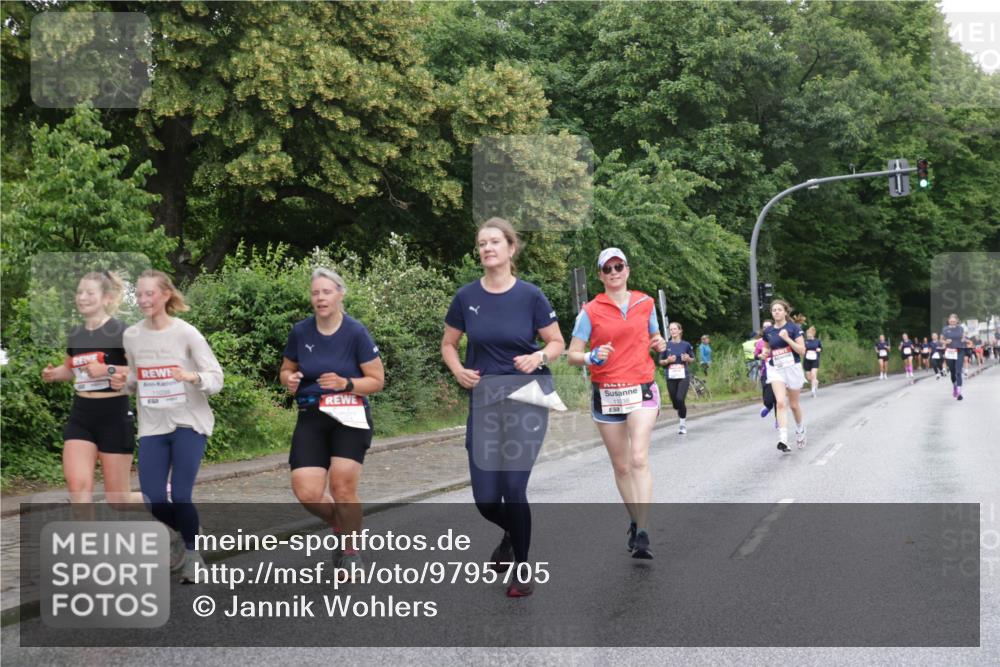 14.06.2026 - REWE Women's Run Jannik Wohlers http://msf.ph/oto/9795705 14.06.2026 09:57:04 Laufen 11039, 1103 meine-sportfotos.de