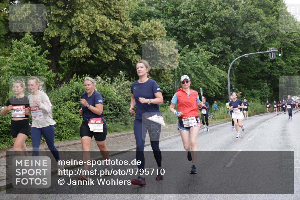 14.06.2026 - REWE Women's Run Jannik Wohlers http://msf.ph/oto/9795710 14.06.2026 09:57:05 Laufen 11225, 1139, 11514, 11038 meine-sportfotos.de