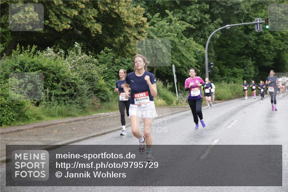 14.06.2026 - REWE Women's Run Jannik Wohlers http://msf.ph/oto/9795729 14.06.2026 09:57:07 Laufen 10933 meine-sportfotos.de