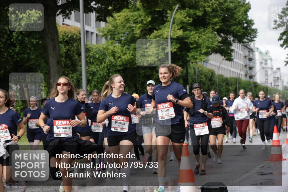 14.06.2026 - REWE Women's Run Jannik Wohlers http://msf.ph/oto/9795733 14.06.2026 09:09:50 Laufen 0344, 11155, 7, 10976, 7, 11179, 657, 10040 meine-sportfotos.de