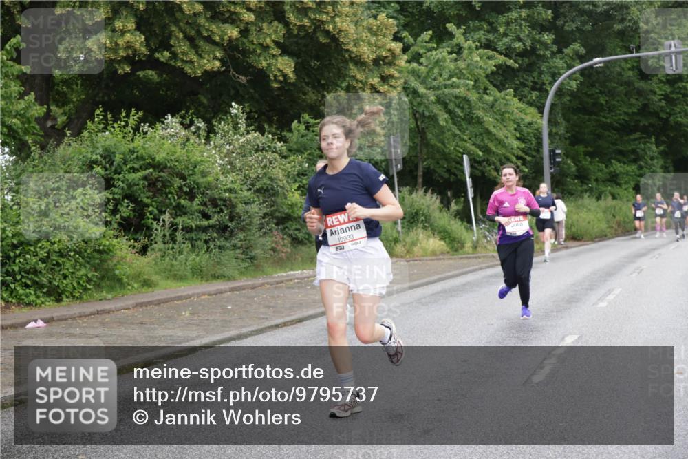 14.06.2026 - REWE Women's Run Jannik Wohlers http://msf.ph/oto/9795737 14.06.2026 09:57:07 Laufen 10933 meine-sportfotos.de