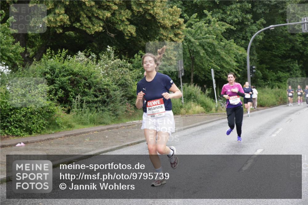 14.06.2026 - REWE Women's Run Jannik Wohlers http://msf.ph/oto/9795739 14.06.2026 09:57:07 Laufen 10933, 51 meine-sportfotos.de