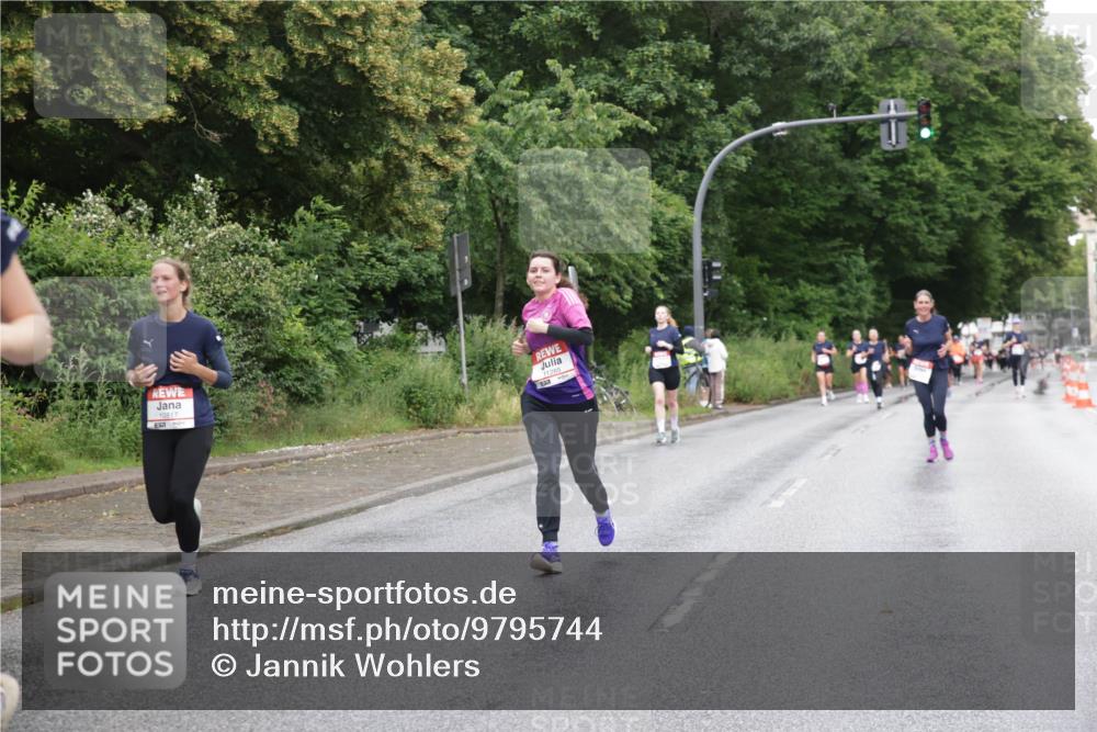 14.06.2026 - REWE Women's Run Jannik Wohlers http://msf.ph/oto/9795744 14.06.2026 09:57:08 Laufen 10811, 11285 meine-sportfotos.de