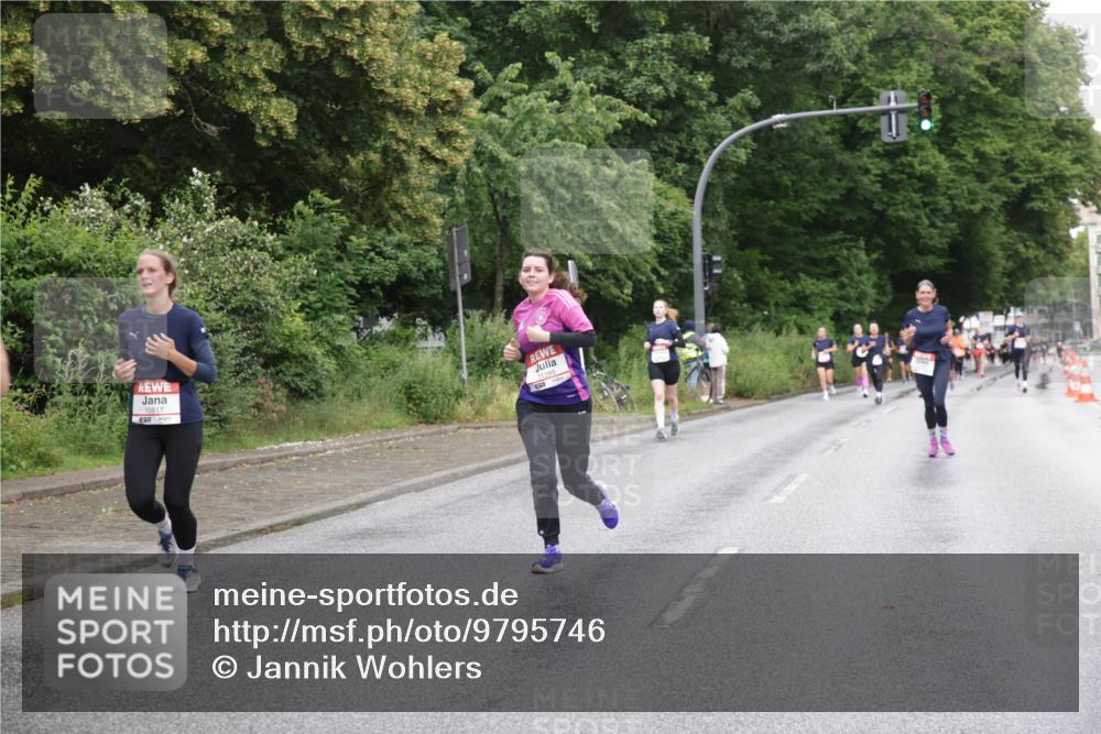 14.06.2026 - REWE Women's Run Jannik Wohlers http://msf.ph/oto/9795746 14.06.2026 09:57:08 Laufen 10817, 11285 meine-sportfotos.de