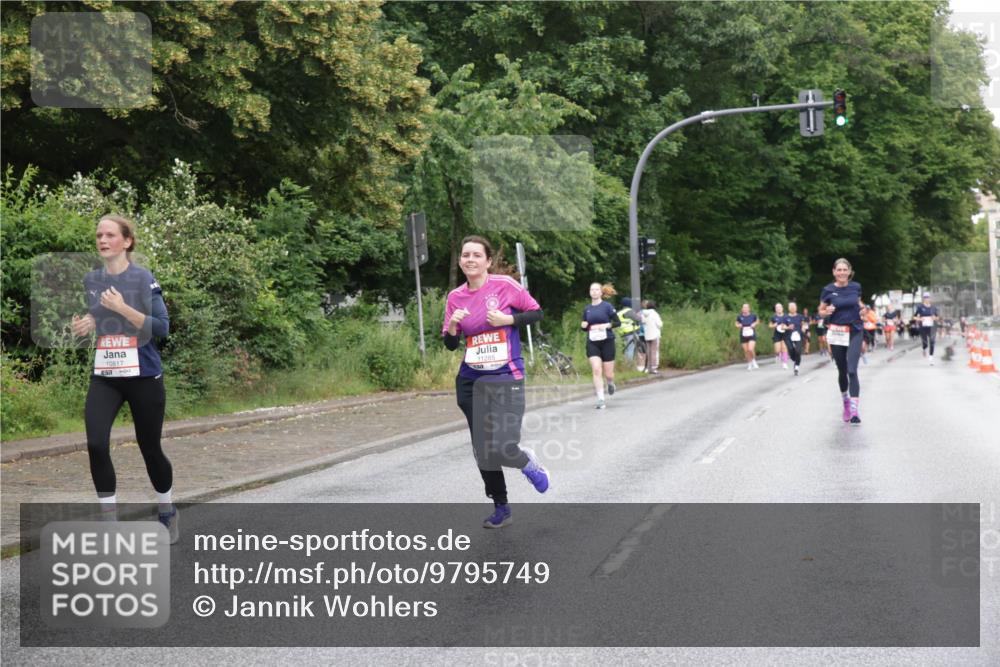 14.06.2026 - REWE Women's Run Jannik Wohlers http://msf.ph/oto/9795749 14.06.2026 09:57:08 Laufen 10817, 11285 meine-sportfotos.de