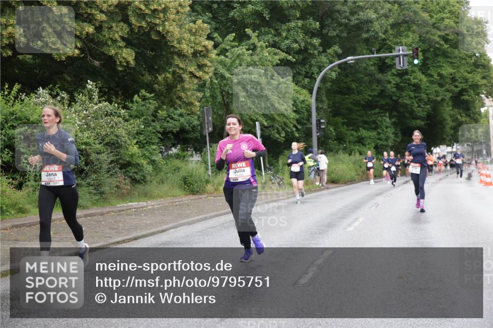 14.06.2026 - REWE Women's Run Jannik Wohlers http://msf.ph/oto/9795751 14.06.2026 09:57:09 Laufen 10817, 11285 meine-sportfotos.de