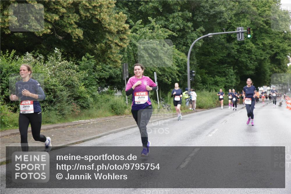 14.06.2026 - REWE Women's Run Jannik Wohlers http://msf.ph/oto/9795754 14.06.2026 09:57:09 Laufen 10817, 11285 meine-sportfotos.de