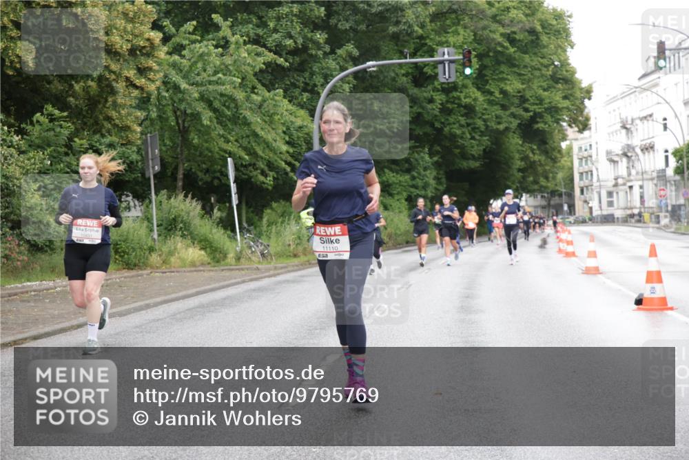 14.06.2026 - REWE Women's Run Jannik Wohlers http://msf.ph/oto/9795769 14.06.2026 09:57:12 Laufen 10431, 11110 meine-sportfotos.de