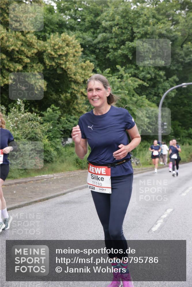 14.06.2026 - REWE Women's Run Jannik Wohlers http://msf.ph/oto/9795786 14.06.2026 09:57:14 Laufen 11110, 7 meine-sportfotos.de