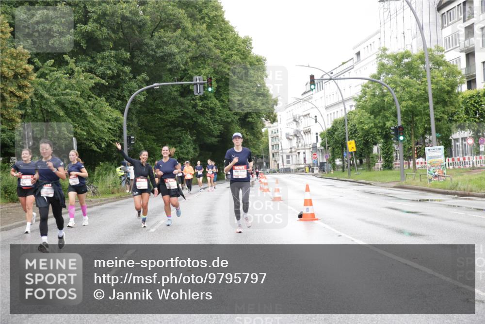 14.06.2026 - REWE Women's Run Jannik Wohlers http://msf.ph/oto/9795797 14.06.2026 09:57:18 Laufen 01 meine-sportfotos.de