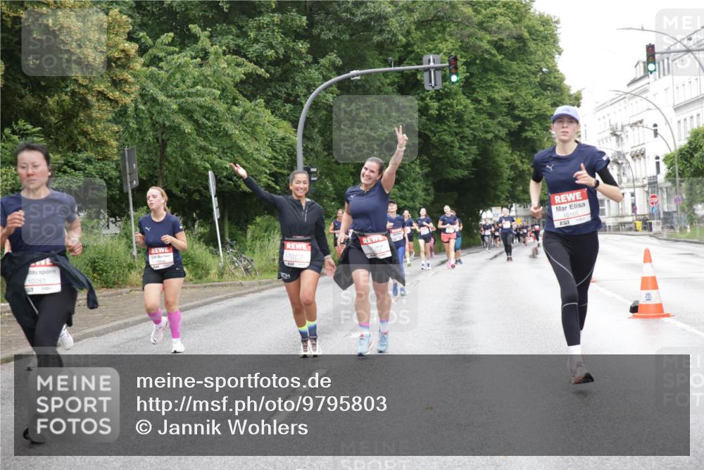 14.06.2026 - REWE Women's Run Jannik Wohlers http://msf.ph/oto/9795803 14.06.2026 09:57:19 Laufen 10261, 11513, 10165, 57 meine-sportfotos.de