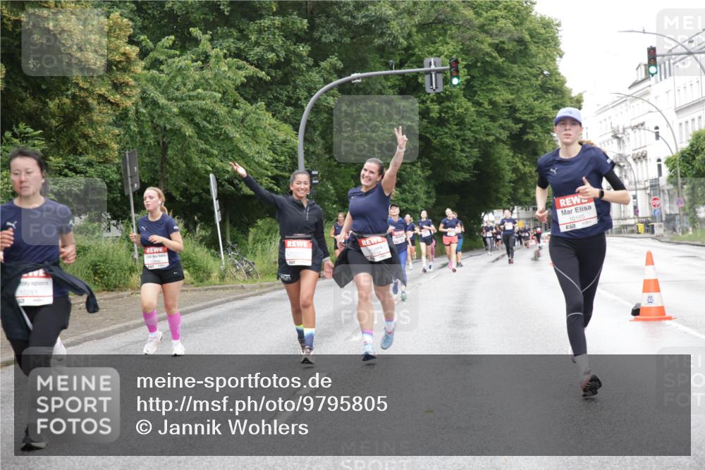 14.06.2026 - REWE Women's Run Jannik Wohlers http://msf.ph/oto/9795805 14.06.2026 09:57:19 Laufen 10261, 512, 10165, 57 meine-sportfotos.de