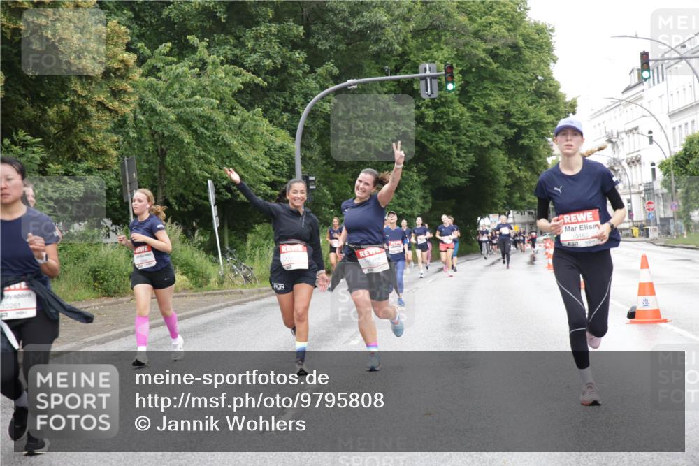 14.06.2026 - REWE Women's Run Jannik Wohlers http://msf.ph/oto/9795808 14.06.2026 09:57:19 Laufen 10261, 11512, 10165 meine-sportfotos.de
