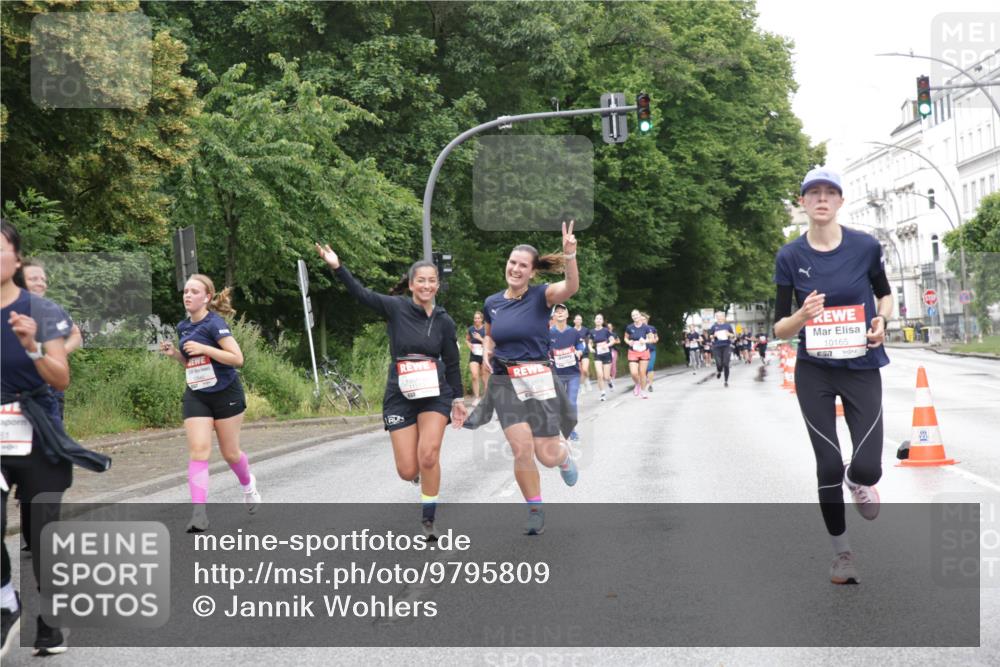 14.06.2026 - REWE Women's Run Jannik Wohlers http://msf.ph/oto/9795809 14.06.2026 09:57:19 Laufen 61, 10165 meine-sportfotos.de