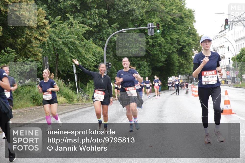 14.06.2026 - REWE Women's Run Jannik Wohlers http://msf.ph/oto/9795813 14.06.2026 09:57:20 Laufen 10165, 7 meine-sportfotos.de