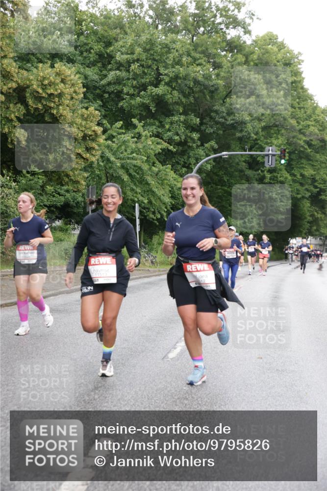 14.06.2026 - REWE Women's Run Jannik Wohlers http://msf.ph/oto/9795826 14.06.2026 09:57:21 Laufen 10946, 11513, 517, 12 meine-sportfotos.de