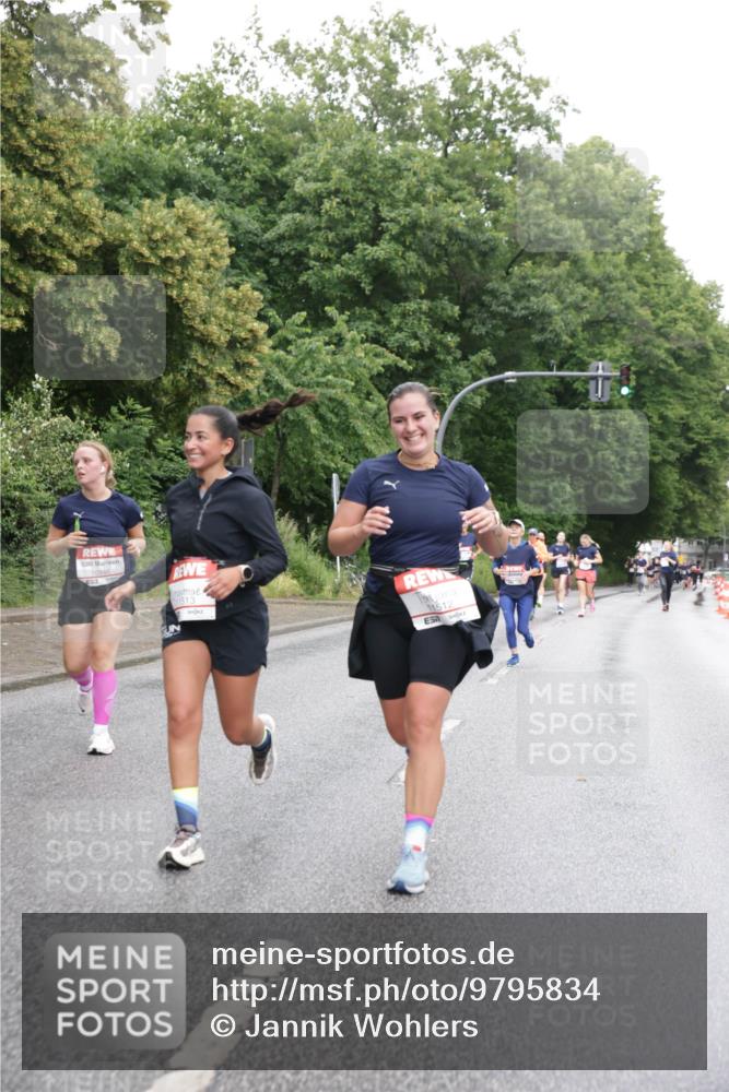 14.06.2026 - REWE Women's Run Jannik Wohlers http://msf.ph/oto/9795834 14.06.2026 09:57:21 Laufen 11513, 11512 meine-sportfotos.de