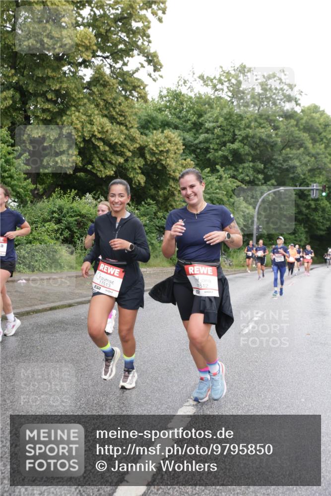 14.06.2026 - REWE Women's Run Jannik Wohlers http://msf.ph/oto/9795850 14.06.2026 09:57:22 Laufen 11513, 11512 meine-sportfotos.de