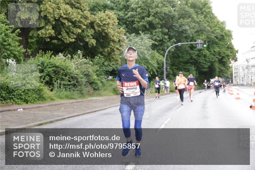14.06.2026 - REWE Women's Run Jannik Wohlers http://msf.ph/oto/9795857 14.06.2026 09:57:25 Laufen 11180, 57 meine-sportfotos.de