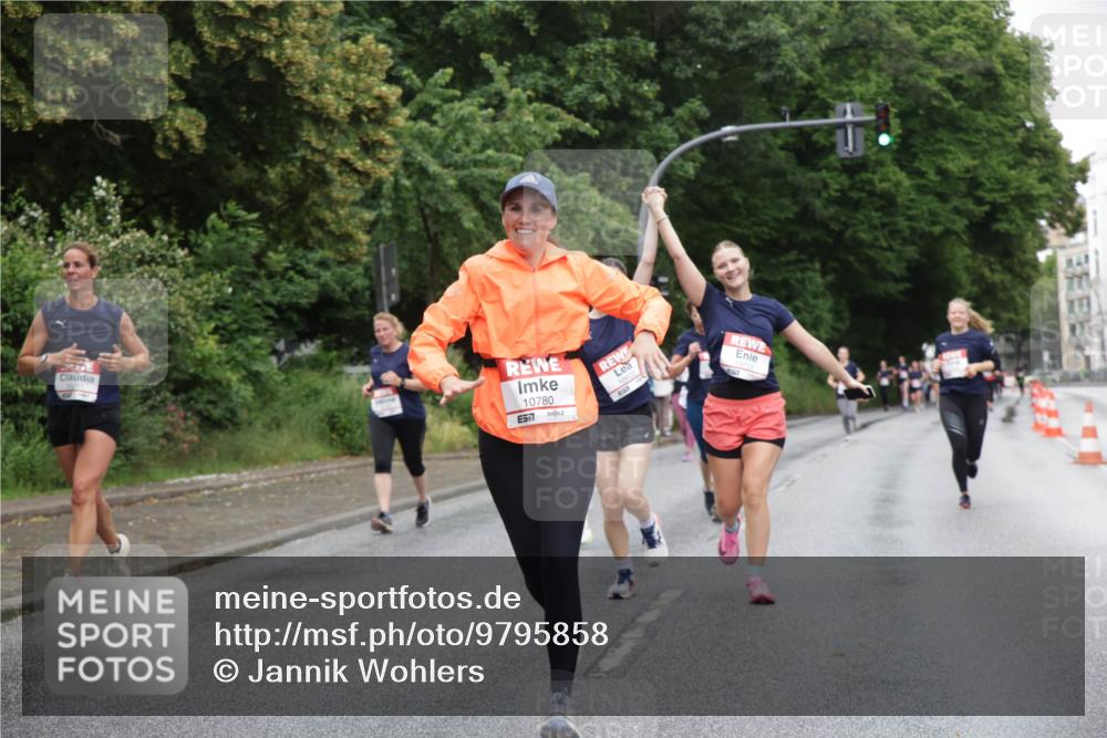 14.06.2026 - REWE Women's Run Jannik Wohlers http://msf.ph/oto/9795858 14.06.2026 09:57:28 Laufen 10780, 57 meine-sportfotos.de