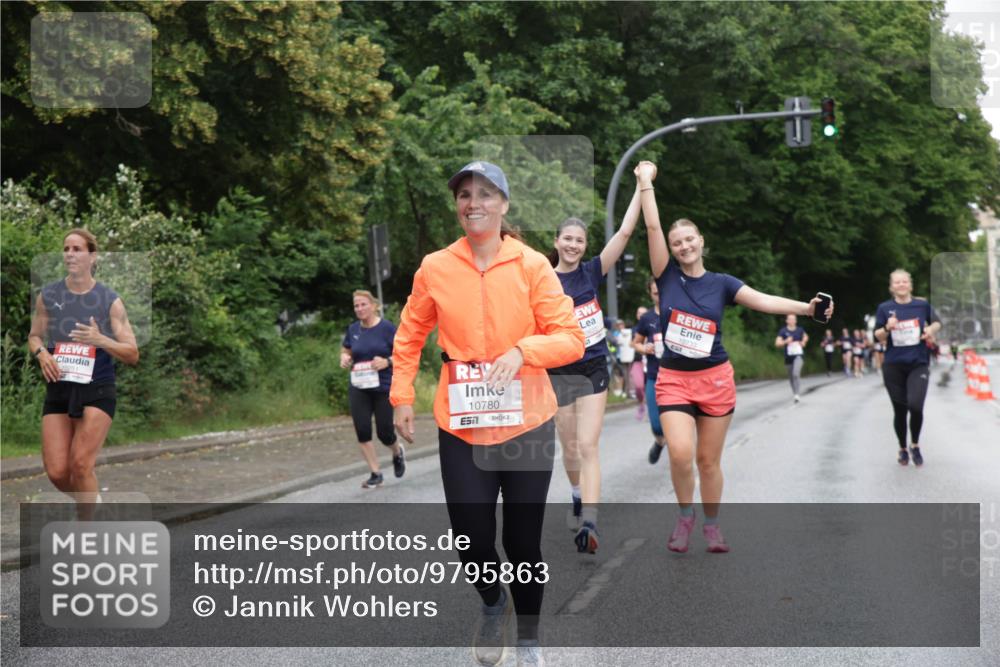 14.06.2026 - REWE Women's Run Jannik Wohlers http://msf.ph/oto/9795863 14.06.2026 09:57:29 Laufen 10780, 57, 10733 meine-sportfotos.de