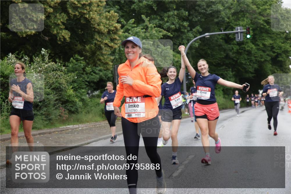 14.06.2026 - REWE Women's Run Jannik Wohlers http://msf.ph/oto/9795868 14.06.2026 09:57:29 Laufen 10780, 10622, 10733 meine-sportfotos.de