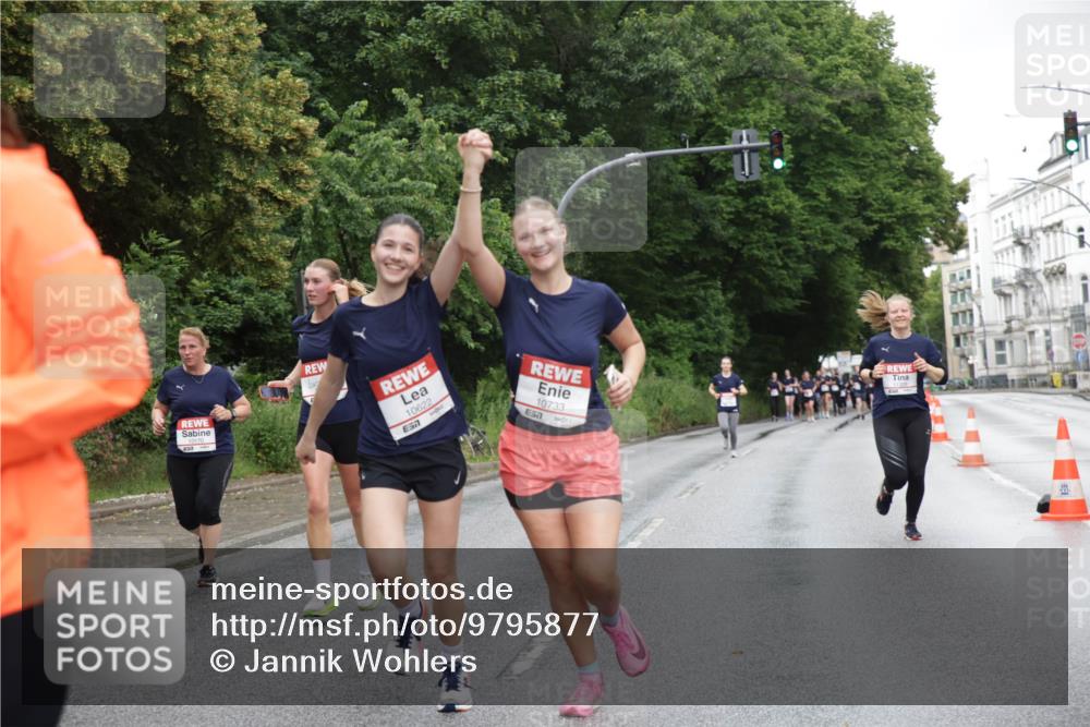14.06.2026 - REWE Women's Run Jannik Wohlers http://msf.ph/oto/9795877 14.06.2026 09:57:30 Laufen 10622, 10733 meine-sportfotos.de
