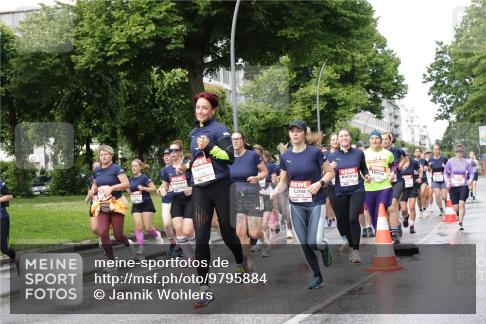 14.06.2026 - REWE Women's Run Jannik Wohlers http://msf.ph/oto/9795884 14.06.2026 09:10:02 Laufen 11208, 10566, 10879 meine-sportfotos.de