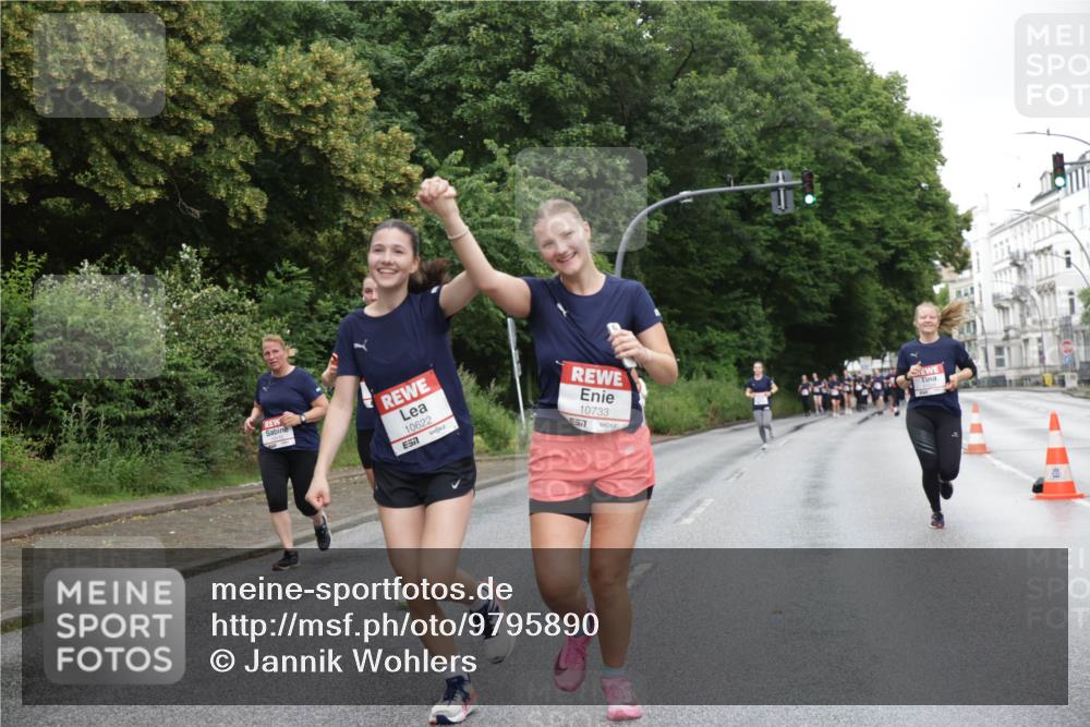 14.06.2026 - REWE Women's Run Jannik Wohlers http://msf.ph/oto/9795890 14.06.2026 09:57:30 Laufen 10170, 10622, 57, 10733, 57 meine-sportfotos.de
