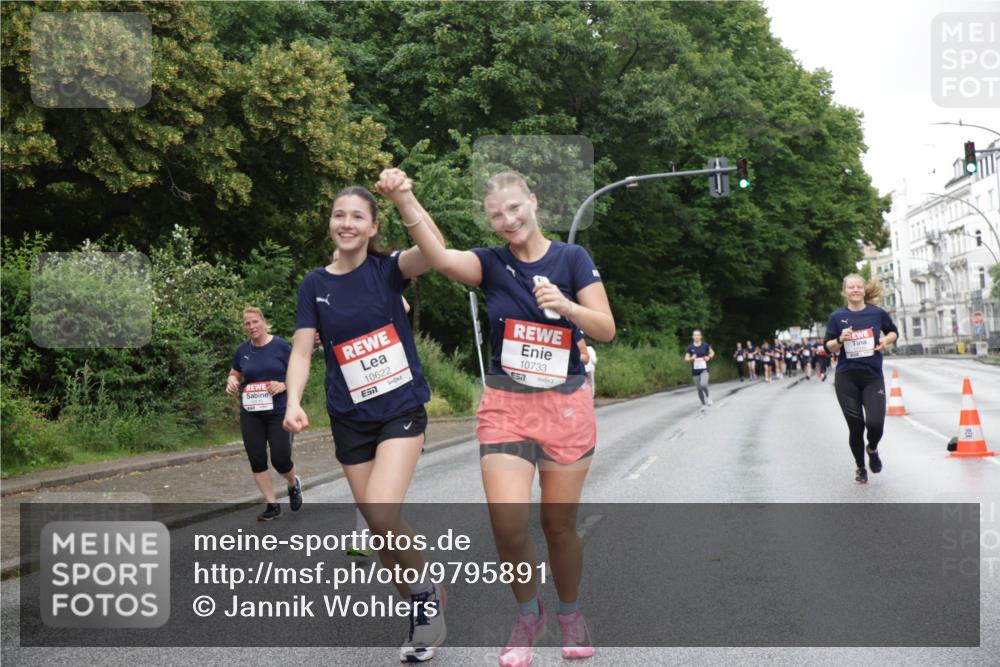 14.06.2026 - REWE Women's Run Jannik Wohlers http://msf.ph/oto/9795891 14.06.2026 09:57:30 Laufen 10622, 7, 10733, 657 meine-sportfotos.de