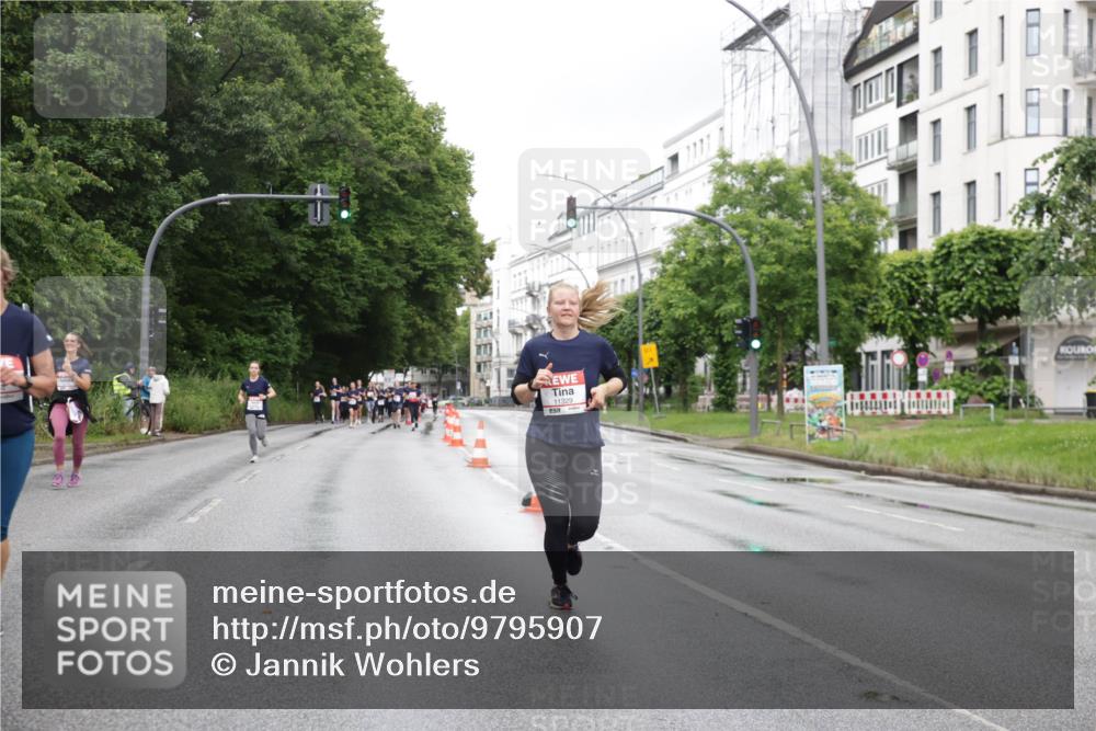 14.06.2026 - REWE Women's Run Jannik Wohlers http://msf.ph/oto/9795907 14.06.2026 09:57:31 Laufen 11329 meine-sportfotos.de
