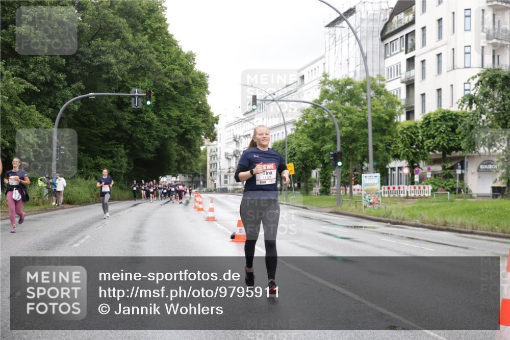14.06.2026 - REWE Women's Run Jannik Wohlers http://msf.ph/oto/9795911 14.06.2026 09:57:32 Laufen 11329 meine-sportfotos.de