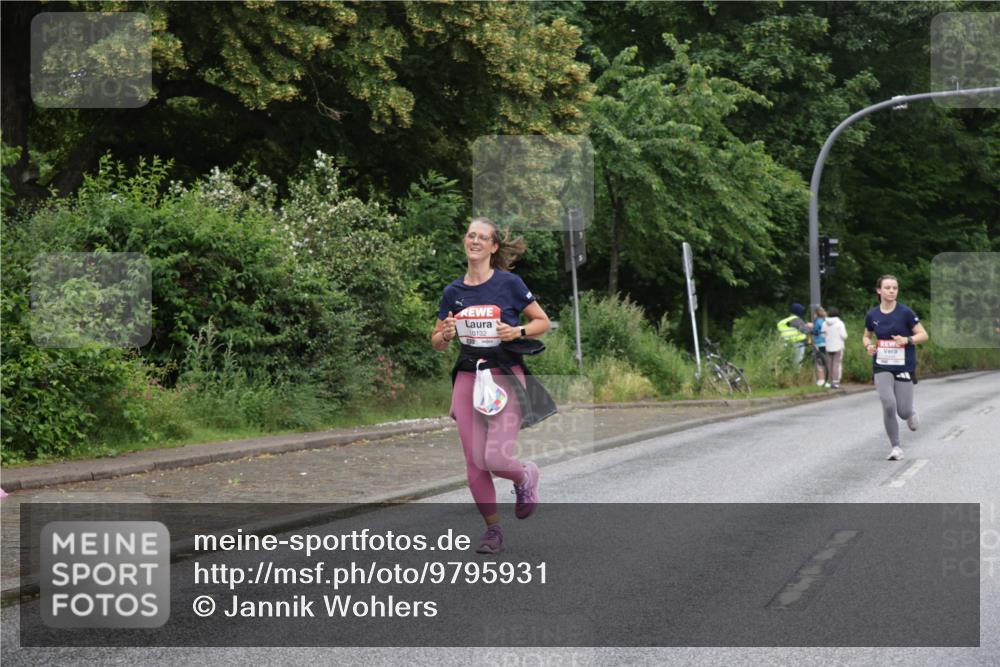 14.06.2026 - REWE Women's Run Jannik Wohlers http://msf.ph/oto/9795931 14.06.2026 09:57:34 Laufen 10132 meine-sportfotos.de