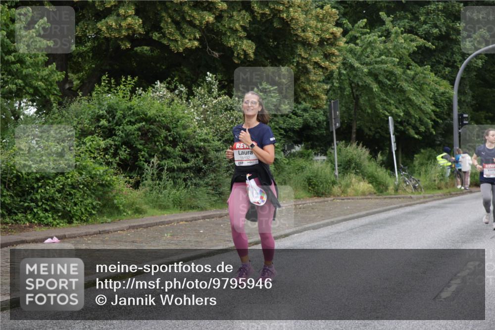 14.06.2026 - REWE Women's Run Jannik Wohlers http://msf.ph/oto/9795946 14.06.2026 09:57:35 Laufen 10132, 37 meine-sportfotos.de