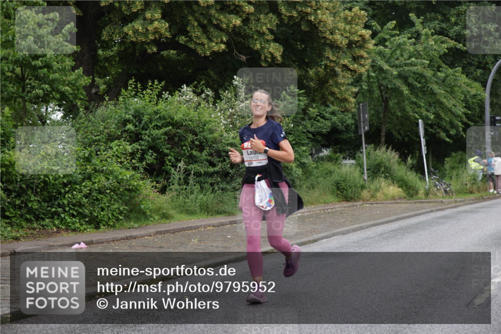 14.06.2026 - REWE Women's Run Jannik Wohlers http://msf.ph/oto/9795952 14.06.2026 09:57:35 Laufen 10132, 377 meine-sportfotos.de