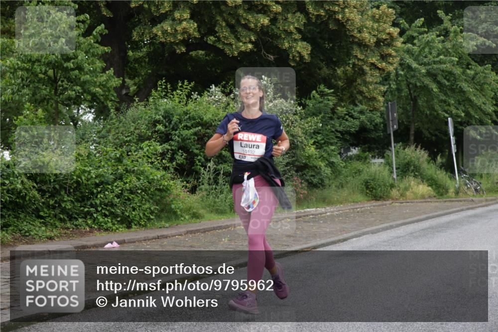 14.06.2026 - REWE Women's Run Jannik Wohlers http://msf.ph/oto/9795962 14.06.2026 09:57:35 Laufen 10132, 37 meine-sportfotos.de