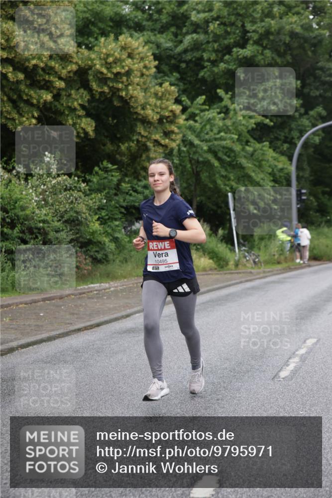 14.06.2026 - REWE Women's Run Jannik Wohlers http://msf.ph/oto/9795971 14.06.2026 09:57:38 Laufen 10495 meine-sportfotos.de