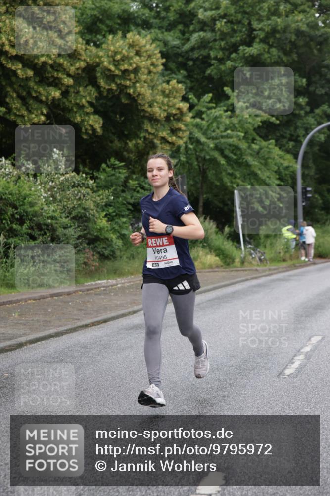 14.06.2026 - REWE Women's Run Jannik Wohlers http://msf.ph/oto/9795972 14.06.2026 09:57:38 Laufen 10495, 51 meine-sportfotos.de