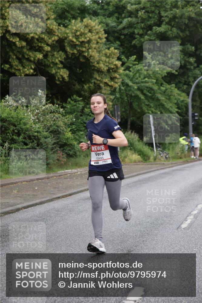 14.06.2026 - REWE Women's Run Jannik Wohlers http://msf.ph/oto/9795974 14.06.2026 09:57:38 Laufen 10495 meine-sportfotos.de
