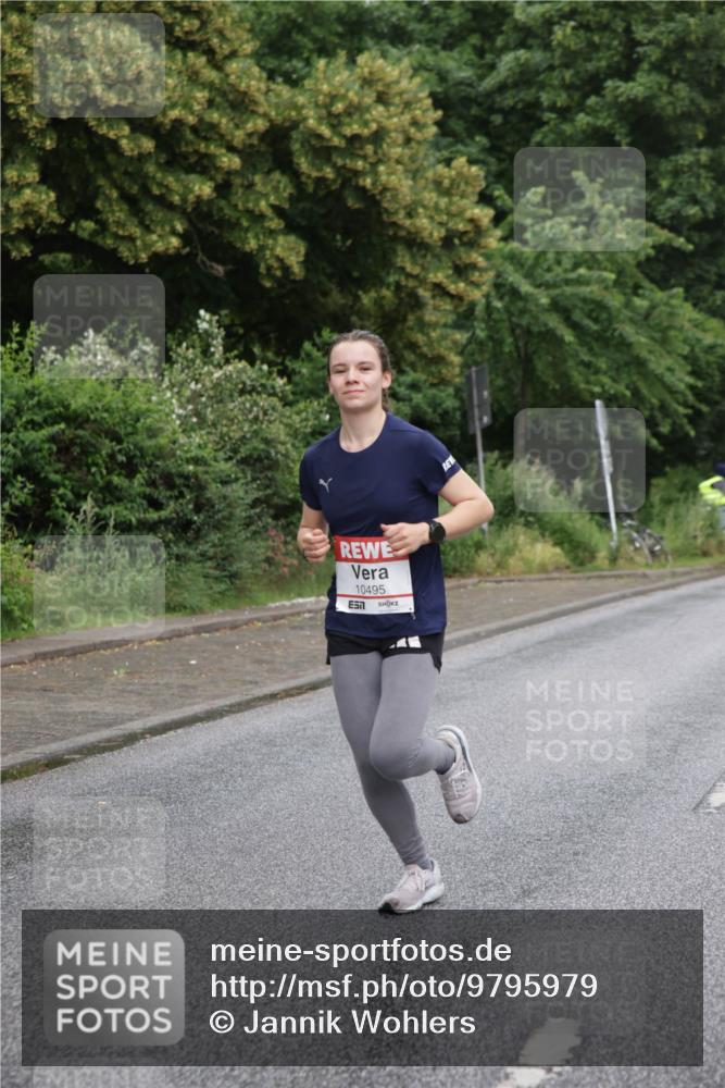 14.06.2026 - REWE Women's Run Jannik Wohlers http://msf.ph/oto/9795979 14.06.2026 09:57:38 Laufen 10495 meine-sportfotos.de
