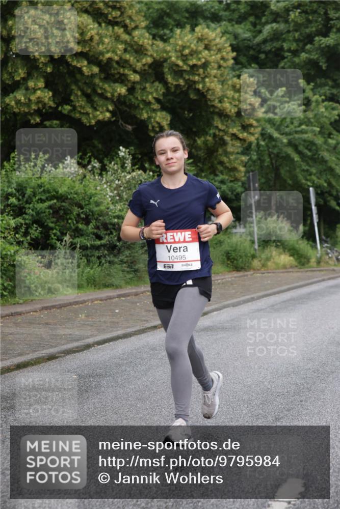 14.06.2026 - REWE Women's Run Jannik Wohlers http://msf.ph/oto/9795984 14.06.2026 09:57:38 Laufen 10495, 7 meine-sportfotos.de