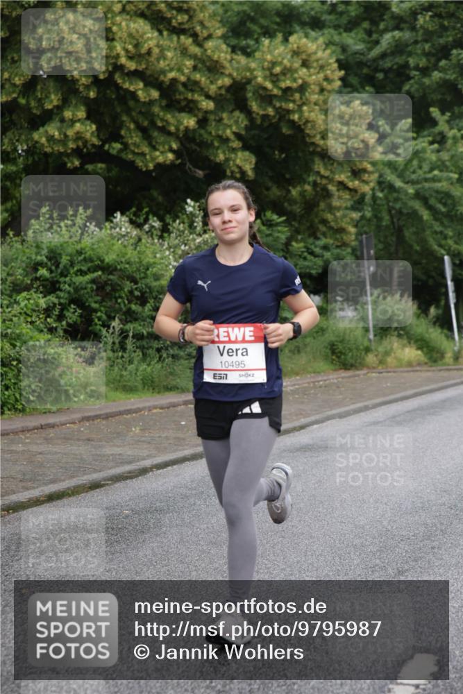 14.06.2026 - REWE Women's Run Jannik Wohlers http://msf.ph/oto/9795987 14.06.2026 09:57:38 Laufen 10495, 57 meine-sportfotos.de