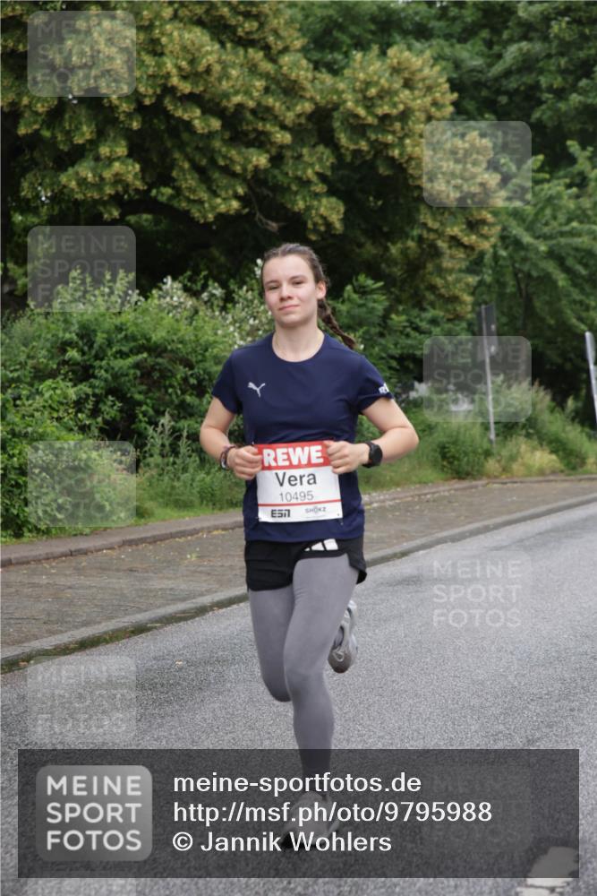 14.06.2026 - REWE Women's Run Jannik Wohlers http://msf.ph/oto/9795988 14.06.2026 09:57:38 Laufen 10495, 657 meine-sportfotos.de
