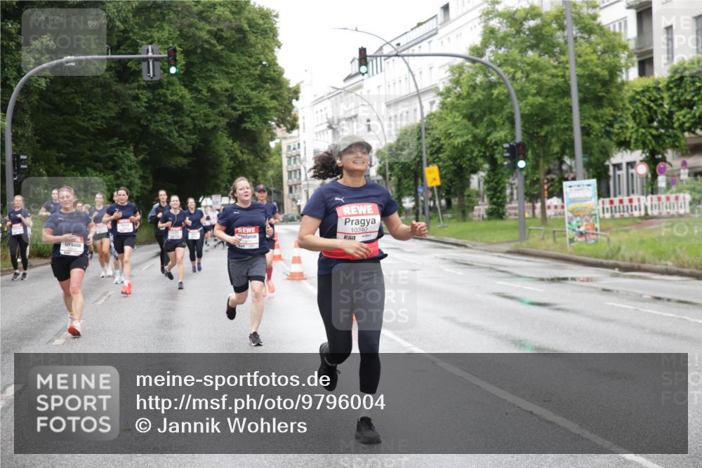 14.06.2026 - REWE Women's Run Jannik Wohlers http://msf.ph/oto/9796004 14.06.2026 09:57:46 Laufen 10340, 7 meine-sportfotos.de