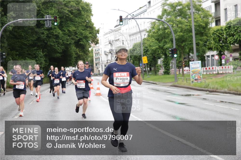 14.06.2026 - REWE Women's Run Jannik Wohlers http://msf.ph/oto/9796007 14.06.2026 09:57:46 Laufen 10340, 57 meine-sportfotos.de