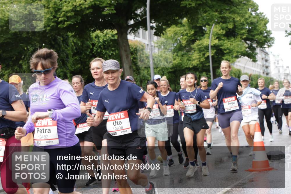 14.06.2026 - REWE Women's Run Jannik Wohlers http://msf.ph/oto/9796008 14.06.2026 09:10:07 Laufen 10482, 577, 10898, 577, 11091, 10875 meine-sportfotos.de